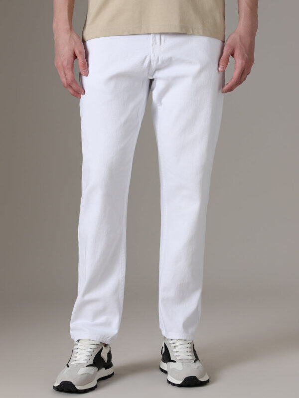 MOMFIT JEAN WHITE COLOUR - Image 3