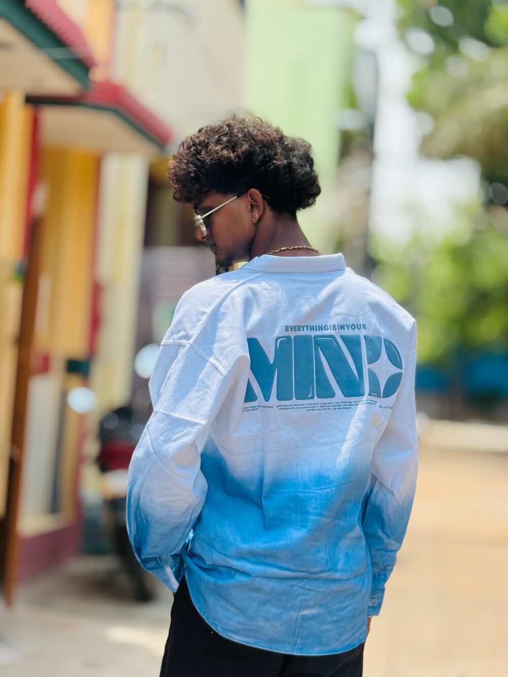 DIP AND DYE OVERSIZE SHIRT (BLUE)